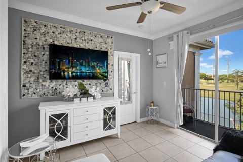 Condo in Hialeah, Florida, 2 bedrooms  № 1210287 - photo 20