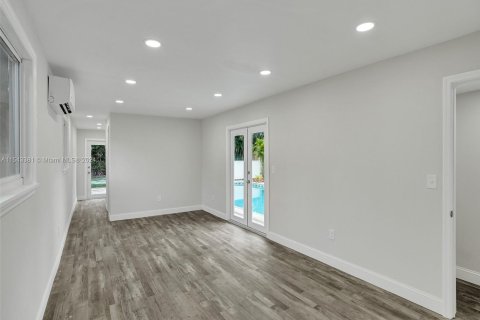 Casa en venta en North Palm Beach, Florida, 5 dormitorios, 200.02 m2 № 1043878 - foto 25