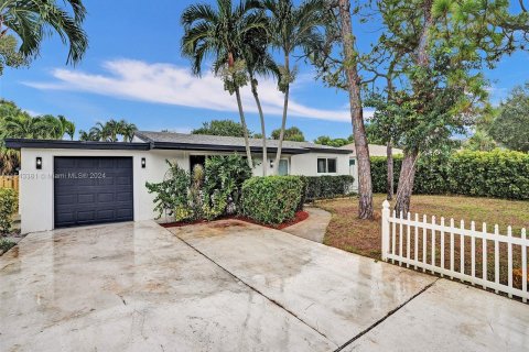 Casa en venta en North Palm Beach, Florida, 5 dormitorios, 200.02 m2 № 1043878 - foto 5