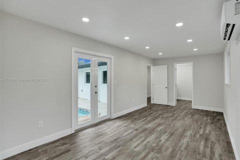 Casa en venta en North Palm Beach, Florida, 5 dormitorios, 200.02 m2 № 1043878 - foto 26