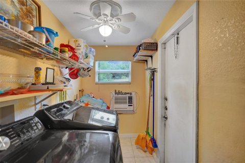 Casa en venta en West Palm Beach, Florida, 2 dormitorios, 65.4 m2 № 1362389 - foto 16