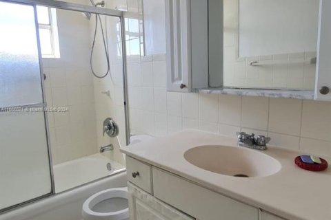 Condominio en venta en Miami, Florida, 2 dormitorios № 1381582 - foto 24