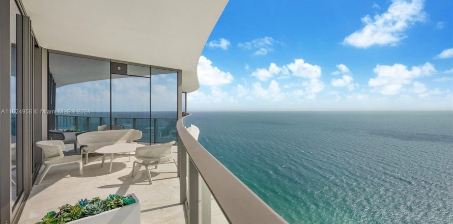 Condo in Sunny Isles Beach, Florida, 2 bedrooms  № 1271451