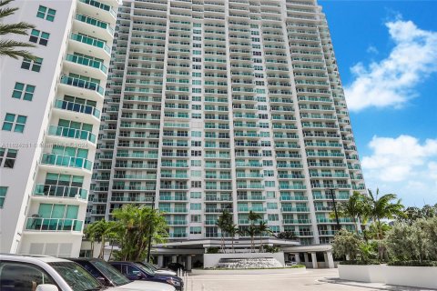 Condominio en venta en Aventura, Florida, 4 dormitorios, 328.22 m2 № 1271347 - foto 25