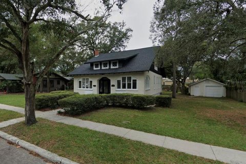 House in Tampa, Florida 4 bedrooms, 257.71 sq.m. № 1428754 - photo 1