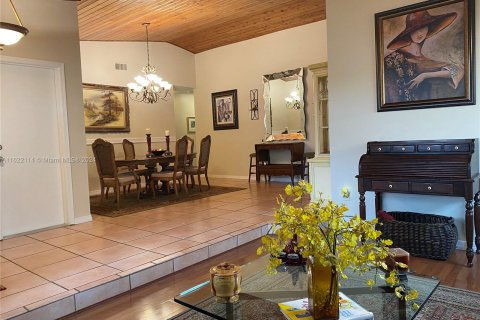 Casa en venta en Miami, Florida, 4 dormitorios, 196.77 m2 № 1269491 - foto 10