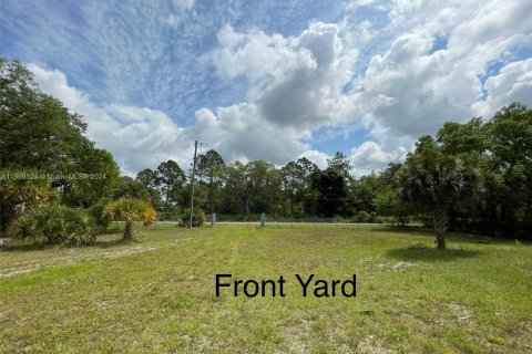 House in Clewiston, Florida 4 bedrooms, 247.86 sq.m. № 1209058 - photo 11