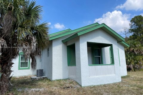 Casa en venta en Clewiston, Florida, 4 dormitorios, 247.86 m2 № 1209058 - foto 4