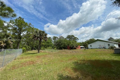 House in Clewiston, Florida 4 bedrooms, 247.86 sq.m. № 1209058 - photo 27