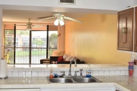 Casa en venta en Margate, Florida, 2 dormitorios, 91.97 m2 № 1067979 - foto 4