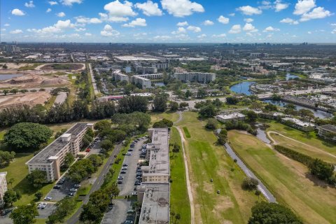 Copropriété à vendre à Pompano Beach, Floride: 3 chambres, 129.13 m2 № 1044161 - photo 1