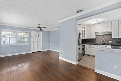 Casa en venta en Orlando, Florida, 3 dormitorios, 138.42 m2 № 1424333 - foto 10