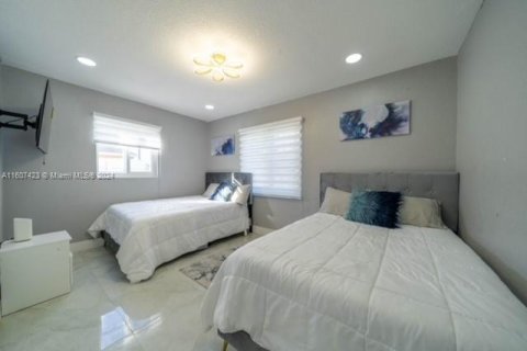 Casa en venta en North Lauderdale, Florida, 3 dormitorios, 91.97 m2 № 1228440 - foto 9