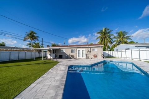 Villa ou maison à vendre à North Lauderdale, Floride: 3 chambres, 91.97 m2 № 1228440 - photo 14