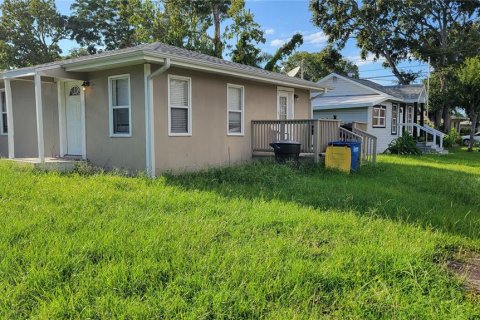 House in Clearwater, Florida 4 bedrooms, 123.28 sq.m. № 1349004 - photo 3