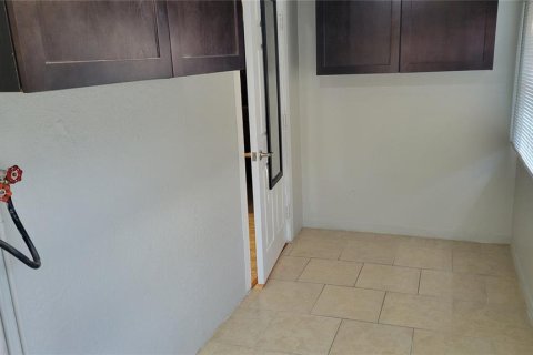 House in Clearwater, Florida 4 bedrooms, 123.28 sq.m. № 1349004 - photo 20