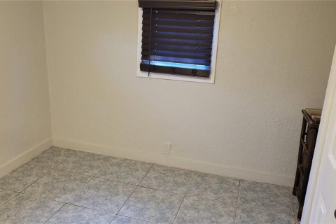 House in Clearwater, Florida 4 bedrooms, 123.28 sq.m. № 1349004 - photo 12