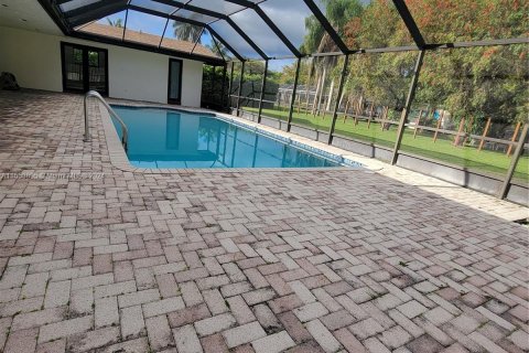 Villa ou maison à vendre à Palmetto Bay, Floride: 4 chambres, 195.28 m2 № 1075195 - photo 14