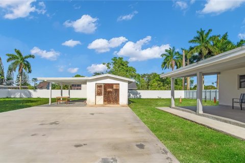 Villa ou maison à vendre à Miami, Floride: 3 chambres, 139.35 m2 № 1075205 - photo 26