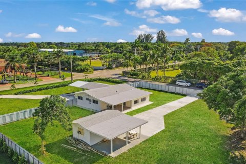 Villa ou maison à vendre à Miami, Floride: 3 chambres, 139.35 m2 № 1075205 - photo 29