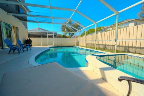 House in Tampa, Florida 5 bedrooms, 300.54 sq.m. № 1049050 - photo 23