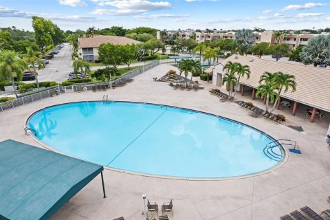 Condo in Tamarac, Florida, 2 bedrooms  № 1222402 - photo 24