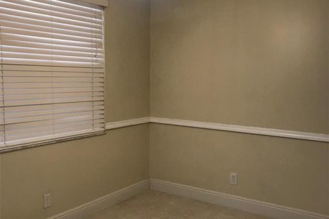 Condo in Pembroke Pines, Florida, 2 bedrooms  № 1222401 - photo 7