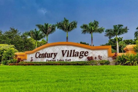 Condo in Pembroke Pines, Florida, 2 bedrooms  № 1222401 - photo 10