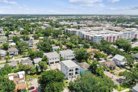 Townhouse in Tampa, Florida 3 bedrooms, 213.68 sq.m. № 1295828 - photo 13