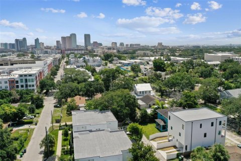 Adosado en venta en Tampa, Florida, 3 dormitorios, 213.68 m2 № 1295828 - foto 19