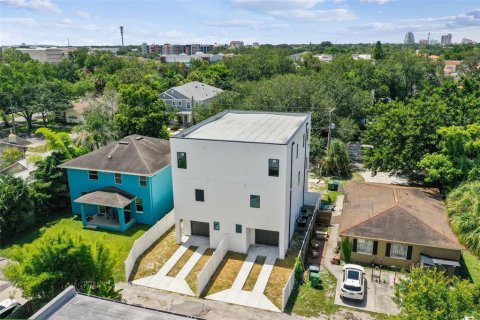 Touwnhouse à vendre à Tampa, Floride: 3 chambres, 213.68 m2 № 1295828 - photo 6