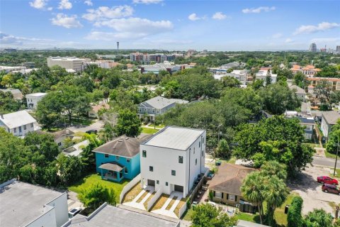 Townhouse in Tampa, Florida 3 bedrooms, 213.68 sq.m. № 1295828 - photo 20