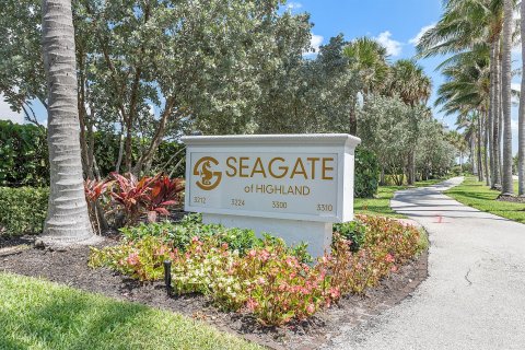 Condo in Highland Beach, Florida, 2 bedrooms  № 1223166 - photo 8