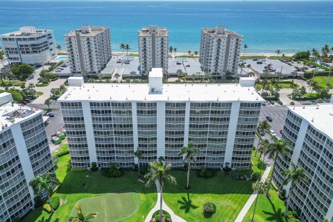 Condo in Highland Beach, Florida, 2 bedrooms  № 1223166 - photo 18