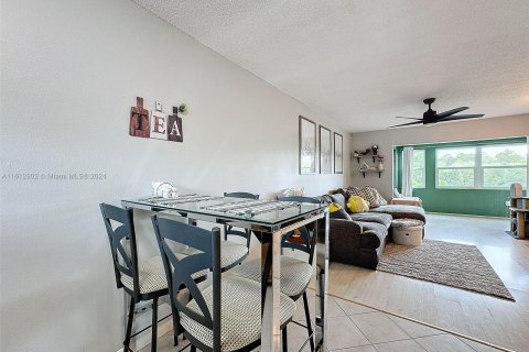 Condominio en venta en New Port Richey, Florida, 1 dormitorio, 62.43 m2 № 1234863 - foto 7