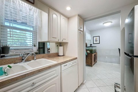 Condominio en venta en New Port Richey, Florida, 1 dormitorio, 62.43 m2 № 1234863 - foto 11