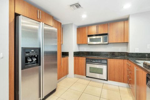 Condominio en venta en West Palm Beach, Florida, 1 dormitorio, 71.26 m2 № 1051161 - foto 13