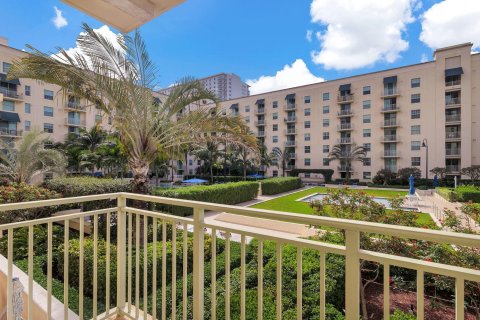 Condominio en venta en West Palm Beach, Florida, 1 dormitorio, 71.26 m2 № 1051161 - foto 10