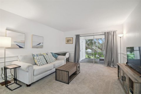 Condo in Tampa, Florida, 2 bedrooms  № 1380794 - photo 8