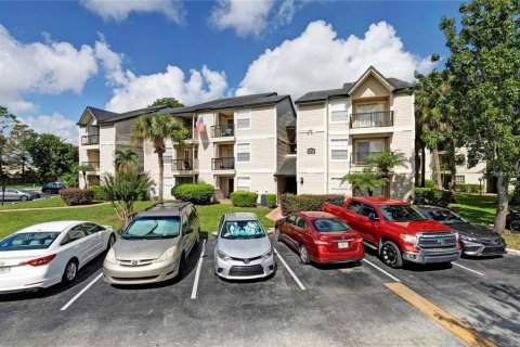 Condominio en venta en Orlando, Florida, 1 dormitorio, 61.32 m2 № 1056051 - foto 1