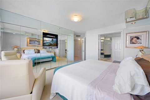 Condo in Aventura, Florida, 3 bedrooms  № 1292393 - photo 15