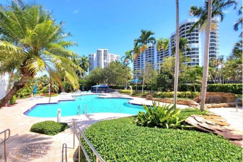 Condominio en venta en Aventura, Florida, 3 dormitorios, 159.23 m2 № 1292393 - foto 24