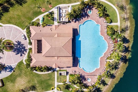 Villa ou maison à vendre à Cutler Bay, Floride: 3 chambres, 168.34 m2 № 1077324 - photo 9