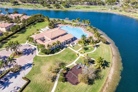 Villa ou maison à vendre à Cutler Bay, Floride: 3 chambres, 168.34 m2 № 1077324 - photo 8