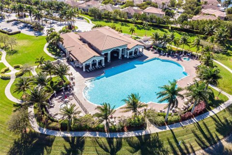 Villa ou maison à vendre à Cutler Bay, Floride: 3 chambres, 168.34 m2 № 1077324 - photo 4