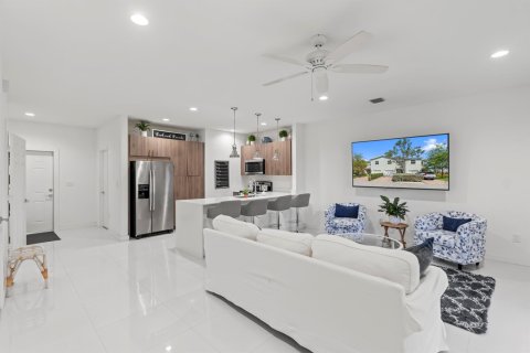 Adosado en venta en Delray Beach, Florida, 3 dormitorios, 129.23 m2 № 1061200 - foto 28