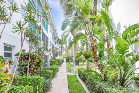 Condo in Lighthouse Point, Florida, 2 bedrooms  № 1073823 - photo 3