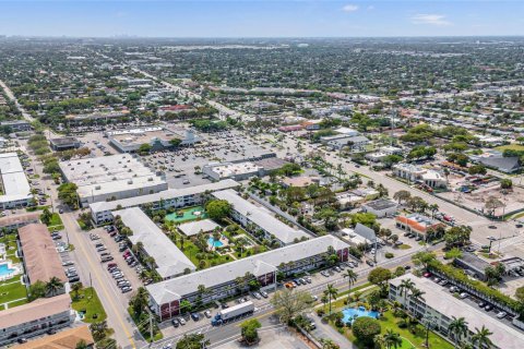 Copropriété à vendre à Lighthouse Point, Floride: 2 chambres, 85.47 m2 № 1073823 - photo 24