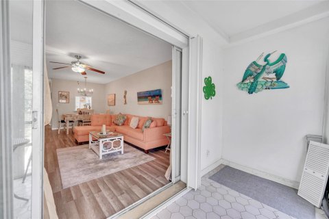 Condo in Lighthouse Point, Florida, 2 bedrooms  № 1073823 - photo 10
