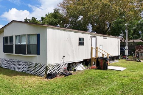 House in Port Richey, Florida 9 bedrooms, 315.31 sq.m. № 1406462 - photo 7